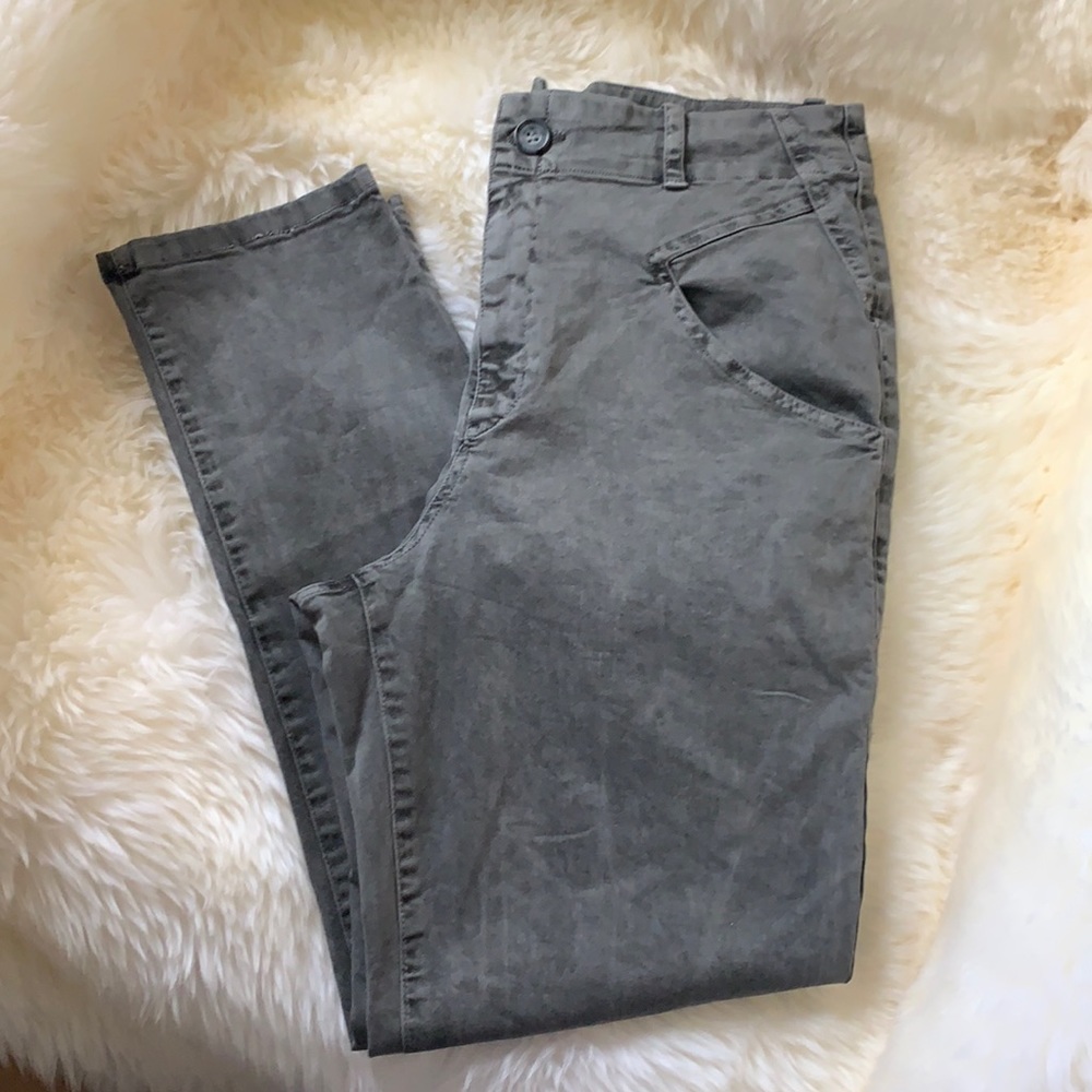 Anthroplogie Amadi Lindi High Rise Mom Jeans
